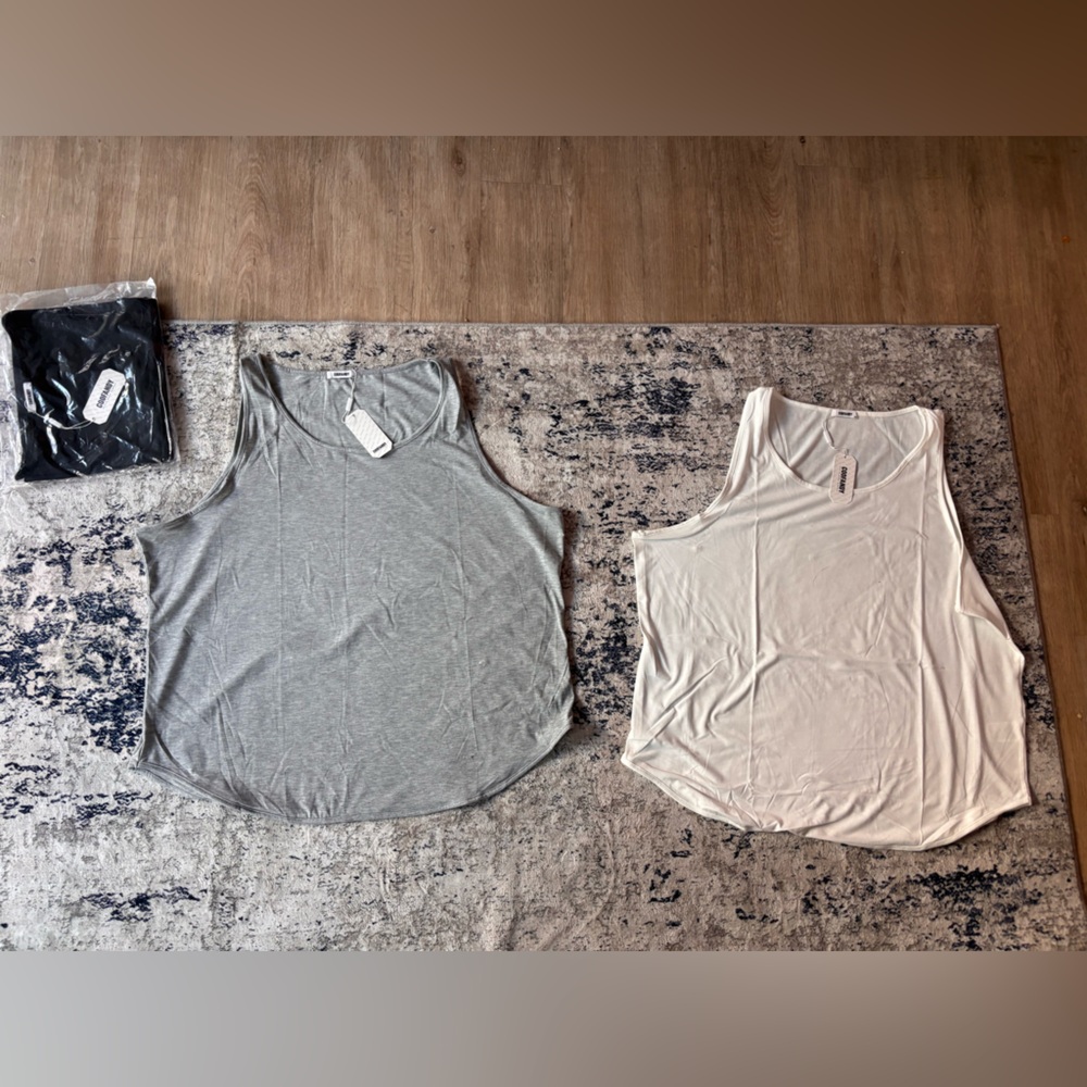 Men’s Gray, White, and Black Sleeveless Tops